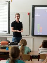 teacher, property, plant-3765909.jpg